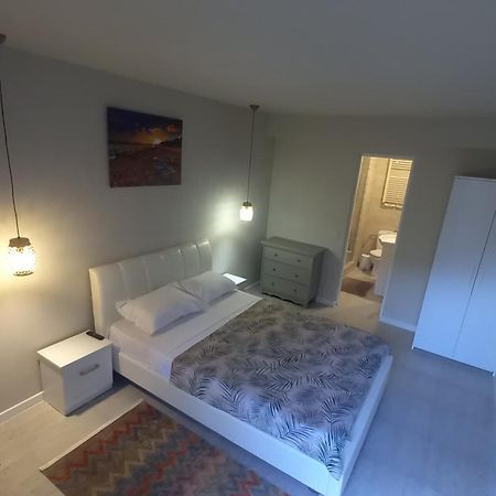 Solaria House Hotel Năvodari Buitenkant foto